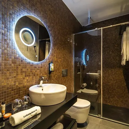 Lux Housing Seculo Xxi براغا