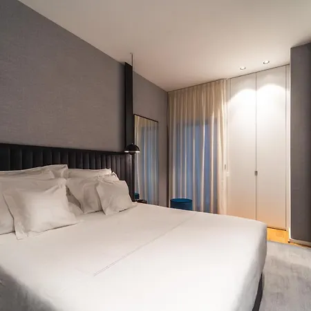 Lux Housing Seculo Xxi براغا