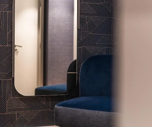 Lux Housing Seculo Xxi *